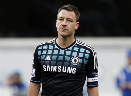 Terry vẫn giữ băng đội trưởng Chelsea sau scandal phân biệt chủng tộc