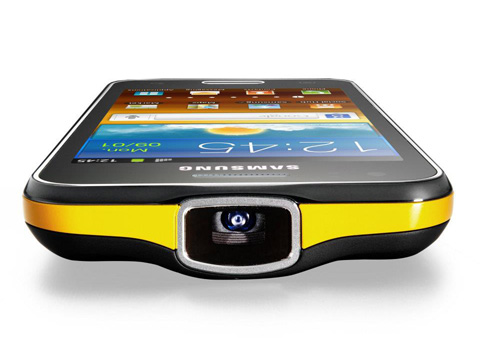Di động máy chiếu mới của Samsung mang tên Galaxy Beam.