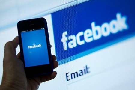 Điện thoại mang thương hiệu Facebook sẽ ra mắt trong năm tới