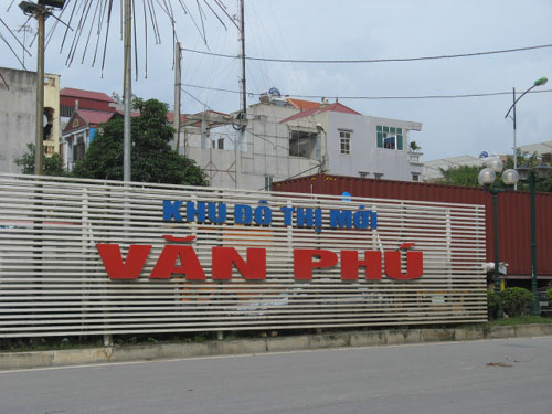Loạt nhà triệu đô khu Văn Phú sụt lún, dọa sập