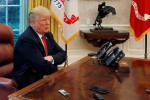 Ông Trump sẽ xem xét vụ Facebook bị tố "kiểm duyệt" người dùng