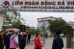 Vé trận U23 Việt Nam - U23 Thái Lan: Dân phe náo loạn trước cổng VFF