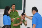 Dâm ô bé gái trong thang máy: Đánh vào các điểm yếu của kẻ xấu