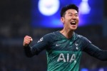 Son Heung-min tan vỡ khi hay tin bị cấm trận Ajax