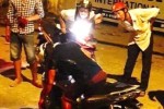 Người đàn ông bị đâm gục chết trên xe máy ở Sài Gòn