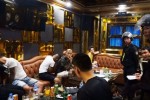 Hơn 120 công an ập vào quán karaoke và khách sạn, bắt hàng chục đối tượng "gái gọi" và "bay lắc"