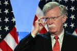 Washington Post: Ông Bolton hối thúc Tổng thống Trump can thiệp vào Venezuela