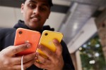 Hướng đi mới của Apple, Samsung trên thị trường smartphone cao cấp