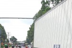 Xe container va chạm xe máy, một phụ nữ tử vong