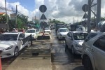 Tài xế phản đối khiến giao thông ùn tắc, BOT T2 phải xả trạm liên tục
