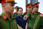 Đại án DongA Bank: Vũ "nhôm" cãi phăng, "bị cáo rất thật thà, có sao khai vậy"