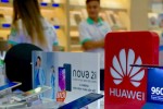 Bị cấm vận ở Mỹ, điện thoại Huawei mua ít, bán nhiều tại Việt Nam