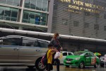 Tai nạn đau lòng, bé trai bị xe tông dập não ngay trong khuôn viên bệnh viện