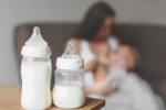 Bác sĩ cũng sốc: Người phụ nữ có âm hộ tiết ra sữa