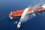 Mỹ cáo buộc Iran tấn công hai tàu dầu ở Vịnh Oman