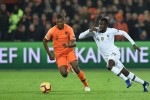 Chán nản Wan-Bissaka, Man Utd tậu 'cơn lốc đường biên' với giá không ngờ
