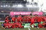 Chuyện hợp đồng của thầy Park: Đừng quên bài học từ Man Utd