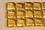 Vàng thế giới tăng mạnh chính thức chạm mức 1.350USD/ounce
