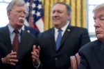 Cú "xoay đầu" đột ngột của Tổng thống Trump: Chính sách mơ hồ của chính quyền với đầy rẫy những người hiếu chiến
