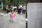 Người mẹ trẻ bỏ lại con gái hơn 1 tuổi ở chùa, về lấy chồng