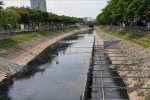 Lớp bùn sông Tô Lịch giảm sau thí điểm công nghệ của Nhật Bản