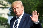 Tổng thống Donald Trump hứa không "ngó lơ" Huawei