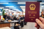 Philippines cho đóng dấu bản đồ Biển Đông lên hộ chiếu du khách TQ