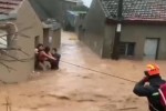 Trung Quốc: Hơn 1 triệu người sơ tán, đường phố ngập trong biển nước do siêu bão Lekima