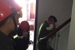 Giải cứu hai bà cháu bị kẹt trong thang máy ở TP.HCM