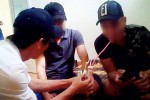 Bắt quả tang cựu đội trưởng hình sự dùng ma túy cùng 3 cô gái