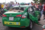 Ôtô tải tông taxi Mai Linh, một người tử vong