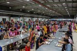 Đội quân "tóc dài" lắp iPhone tương lai