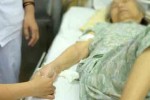 Mua bảo hiểm kiểu "bia kèm lạc", khách hàng ôm cục tức