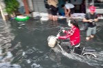 Triều cường ở Sài Gòn liên tiếp xác lập kỷ lục mới, vì sao?