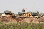 Bất chấp Mỹ cấm vận, Thổ Nhĩ Kỳ tăng cường tấn công Syria