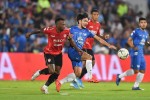 Văn Lâm mắc sai lầm nghiêm trọng, Muangthong United thua bẽ mặt Chonburi