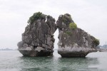 Quảng Ninh yêu cầu dừng tăng phí tham quan Vịnh Hạ Long