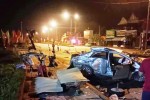 Ôtô 4 chỗ tông xe giường nằm, 3 người tử vong