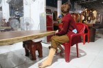 Giải cứu cô gái bị bạn trai mới quen 2 tháng tra tấn như thời Trung cổ