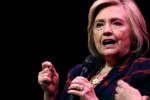 Hillary Clinton chịu áp lực ra tranh cử