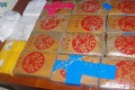 Cả làng náo động vì nhặt được 25 bánh heroin ở bãi biển