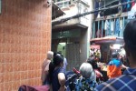 Người đàn ông chết do treo cổ sau khi gia đình bị 'khủng bố' đòi nợ bằng mắm tôm