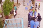 Nhóm người lạ chặn cửa nhà dân ở TP.HCM