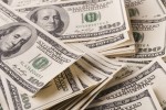 Giá USD mua vào tiếp tục giảm trên thị trường tự do