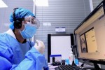 Số người chết vì virus corona tăng lên 565