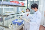 Trường đại học bào chế nước rửa tay khô nano bạc phòng virus corona