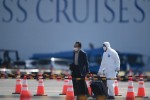 Chuyên gia Nhật chỉ trích cách ly tàu Diamond Princess