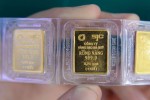Vì sao giá vàng tăng 2 triệu đồng trong ngày