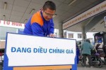 Giá xăng dự kiến tăng trở lại vào ngày mai, sau 8 lần giảm liên tiếp
