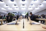 Apple mở cửa trở lại hơn 25 cửa hàng tại Mỹ
